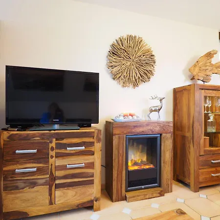 Ferienhaus-schumacher-wohnung-toskana * Fehmarn